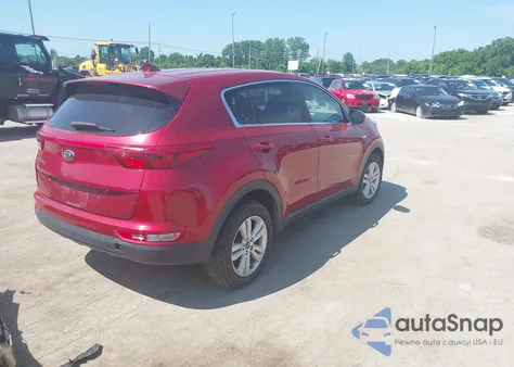 2018 Kia Sportage Lx z USA, uszkodzony, nr VIN KNDPMCAC4J7389912